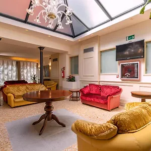 4* Hotel Bella